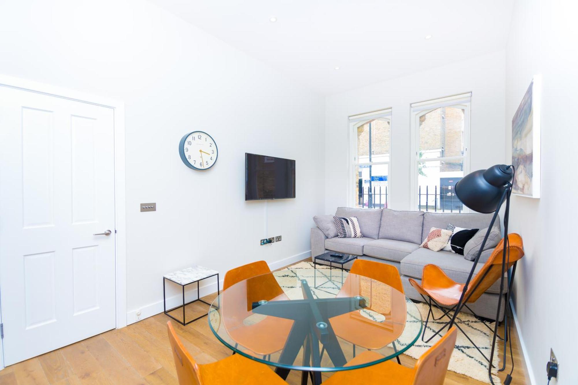Apartment Whitfield Street