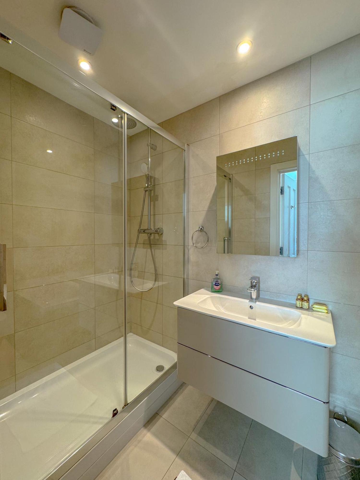 Whitfield Street Apartment